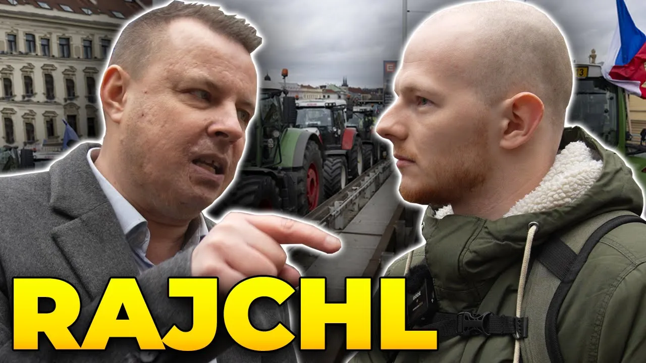 Debata proti JINDŘICHOVI RAJCHLOVI na demonstraci ZEMĚDĚLCŮ