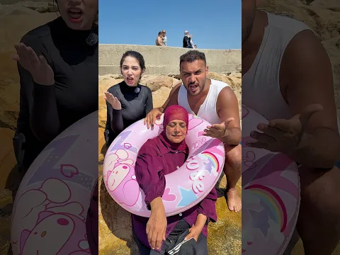 يلا يا ماما نامي😂😂