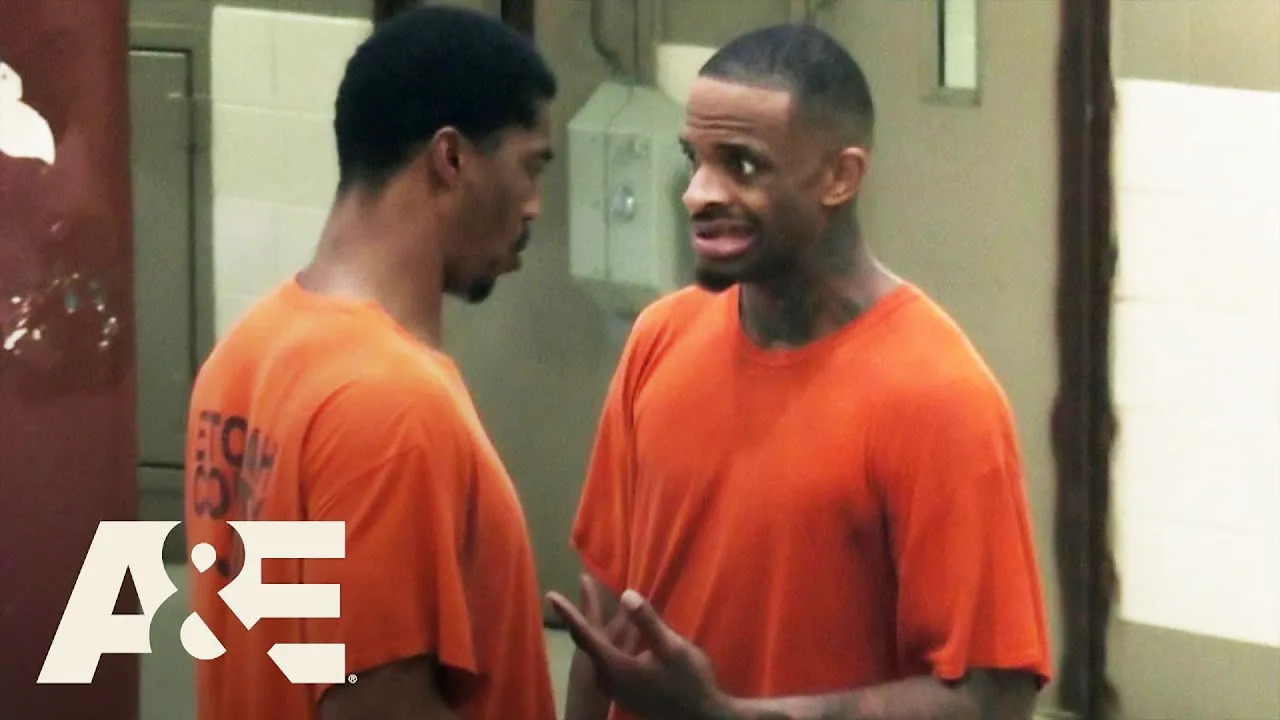 60 Days In: Dennis Buys Drugs Off an Inmate | A&E