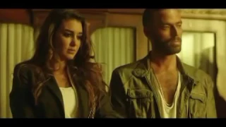 خاين ملوش امان دندنها