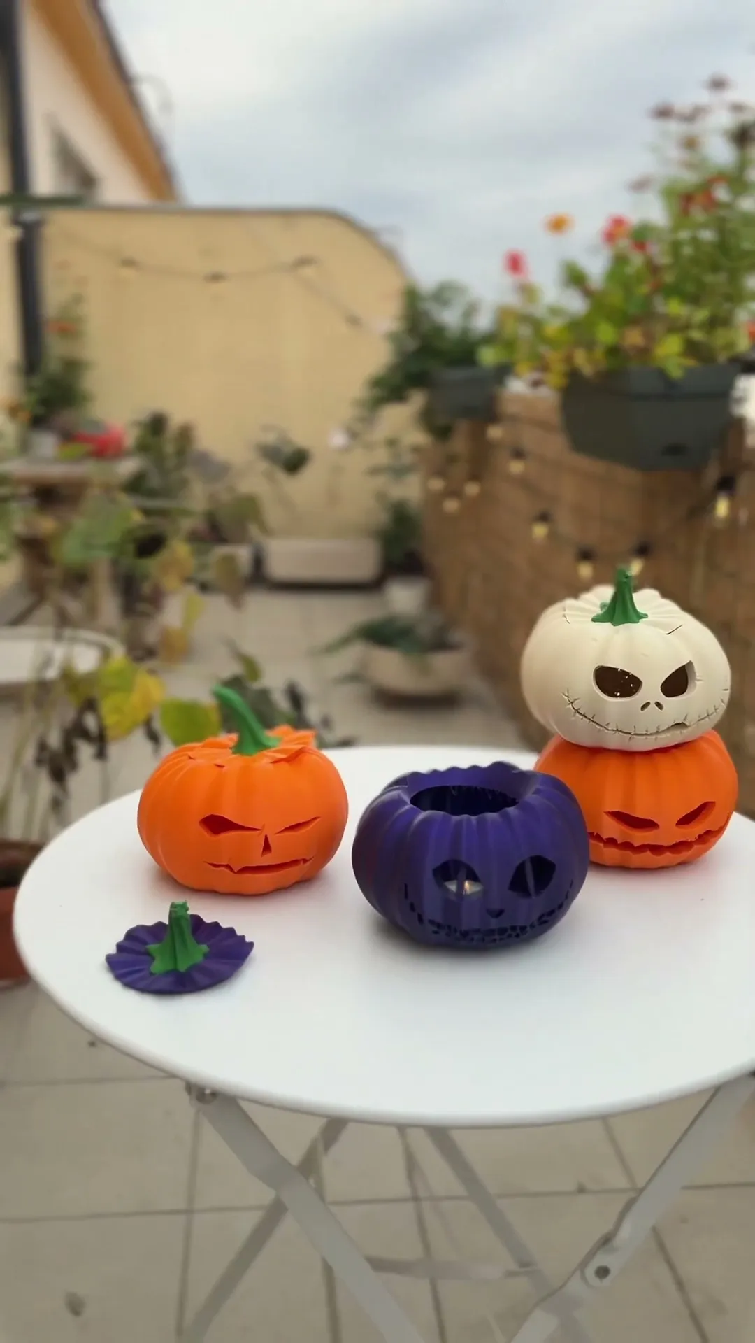 Spooky Halloween Pumpkin Lantern free