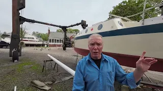 S3E3 Bottom Paint and Mast Repair…Plus a Little Engine Maintenance