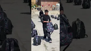 سلام خدمت شما همراهان عزیز نیاز مندان واقعی به ما معرفی کنید توزیع کیف و لوازم تحریر به افراد جنوب 