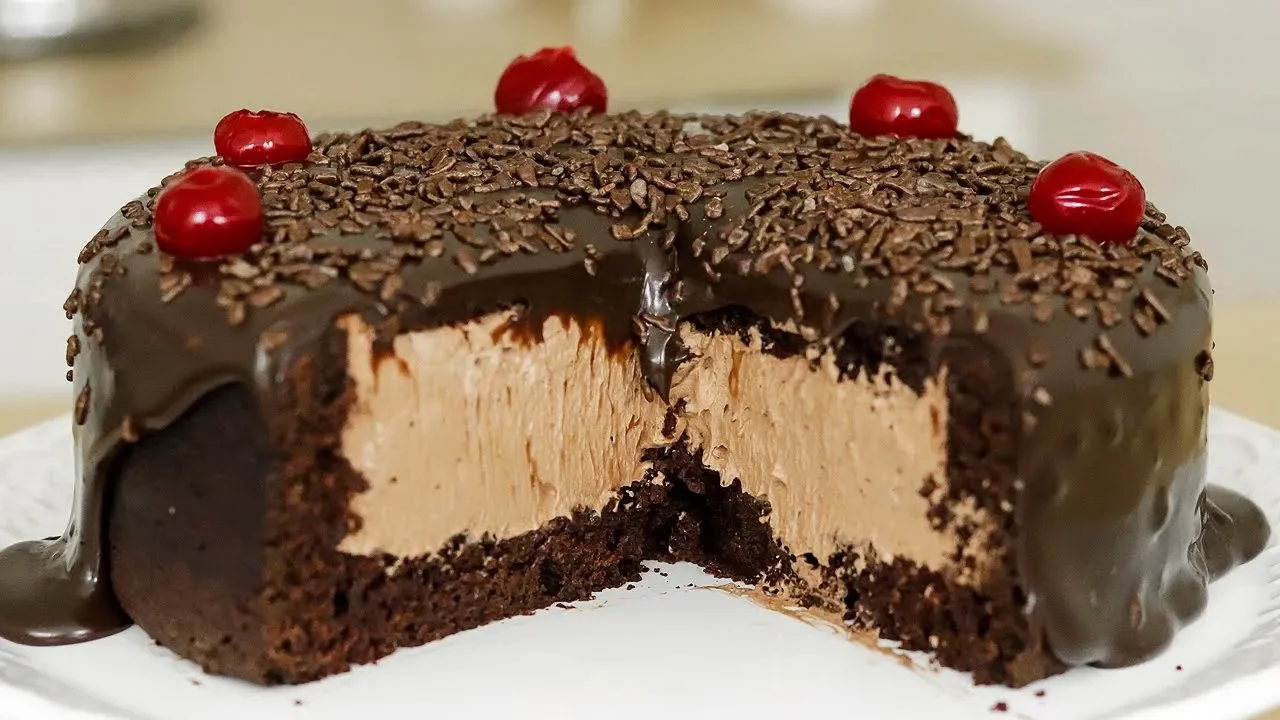 BOLO DE CHOCOLATE RECHEADO | SIMPLES E FÁCIL | ESPECIAL DIA DAS CRIANÇAS | RECEITAS DA CRIS