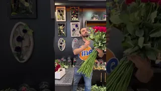 آموزش دسته گل ۲۰۰ شاخه ای با رزهای ۱ متری 