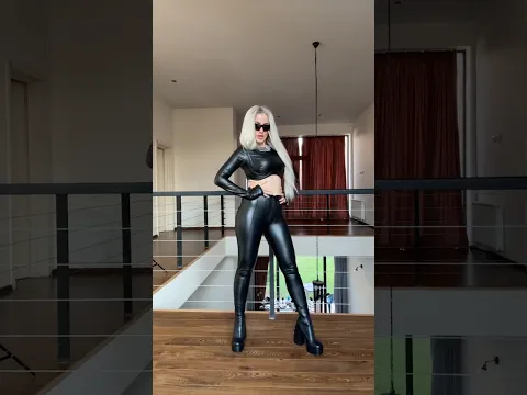 Turning myself into ava max 😱