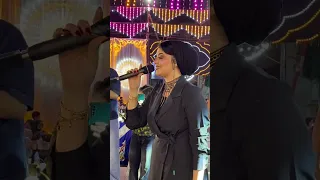 دخول نجمة مصر نسرين ايمن خلي الفرح كله في حالة ذهول من جمال صوتها وجمالها الطبيعي  دندنها