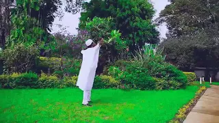 hakuna wa kufanana na mungu