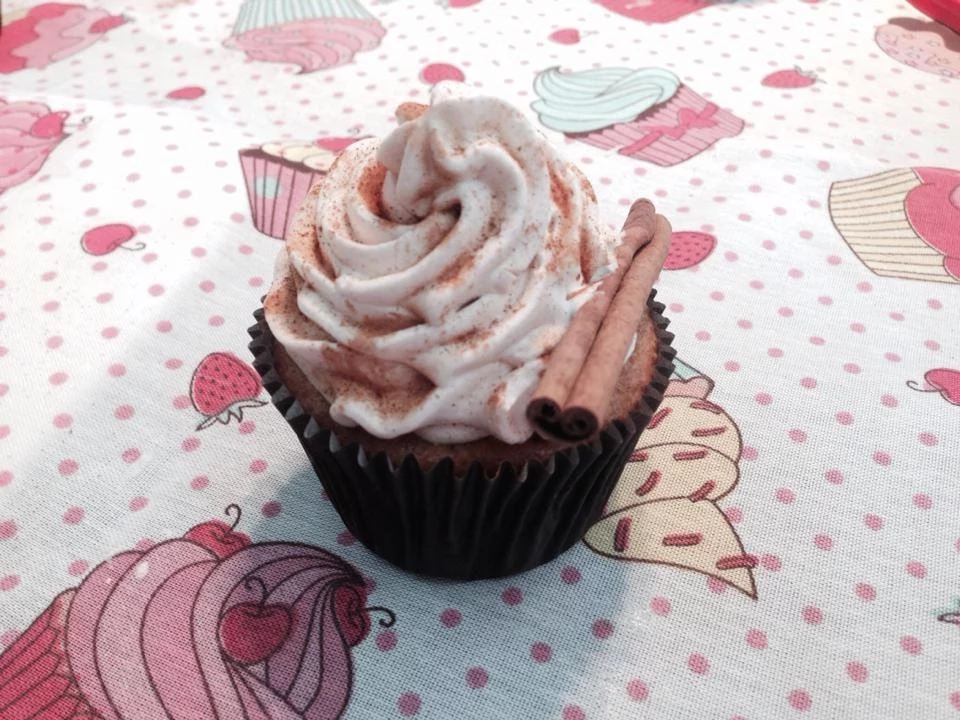 RECEITA DE CUPCAKE DE MAÇÃ COM CANELA