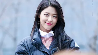 korean beautiful girls extraordinary song very beautiful with her love story 