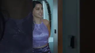 nora fatehi hot dress latest outfit nora latest oops Bollywood actress wardrobe malfunction cleavage