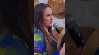 Olha pra quem Silvia Abravanel tirou o chapéu 😳