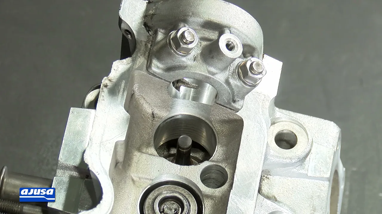 CITROEN ZX 1.9D (XUD9) _ Montaje retenes de válvula | Installation valve stem seals