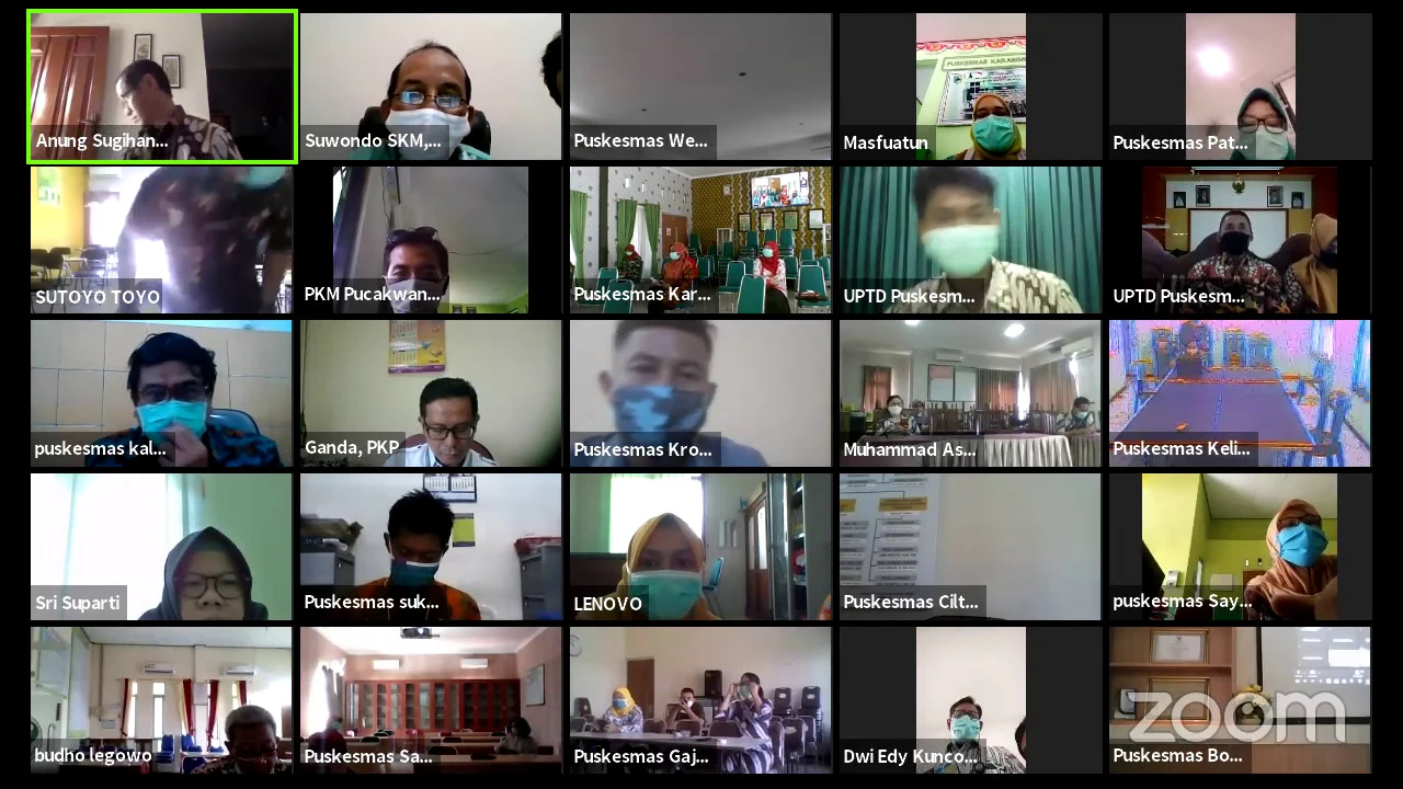 1 Pasien di RSUD Wongsonegoro, Semarang, RSUD Wongsonegoro, 12 positif, Jumlah pasien C0rona terus b. 