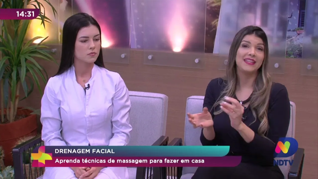 Drenagem facial: aprenda técnicas de massagem para fazer em casa