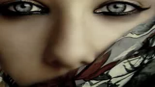 شفتو عينيه حلوة عينيه 