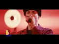 PEET interprète 'ISAIAH' en live