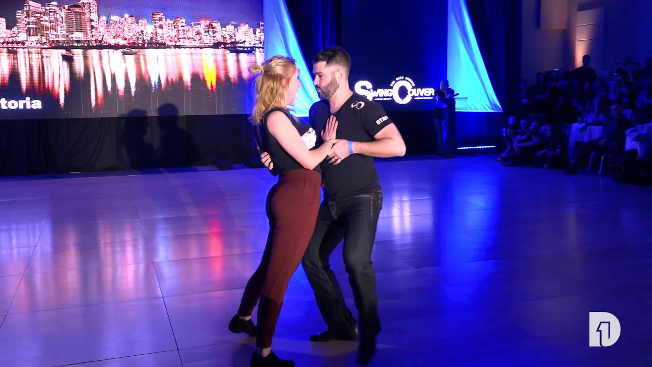 Ben Morris & Victoria Henk - Swingcouver 2019 Pro Show - Improv West Coast Swing Dance