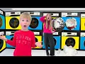 Lagu Avelina, Akim \u0026 Arthur mix Laundry colors adventure! What could go wrong?