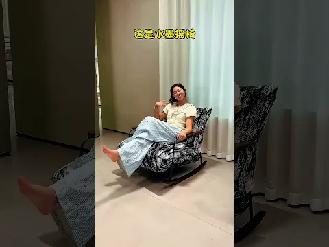 كل مرحلة من حياتي لها كنبة وهدية أحلى من الثانية 🛋️❤️