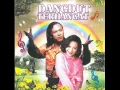 Download Lagu Iwan \u0026 Amelina - Memori Daun Pisang (Official Audio Video)