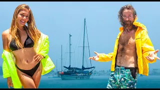 Sailing Liberty- E75 Wet & Wild Sailboat Couple