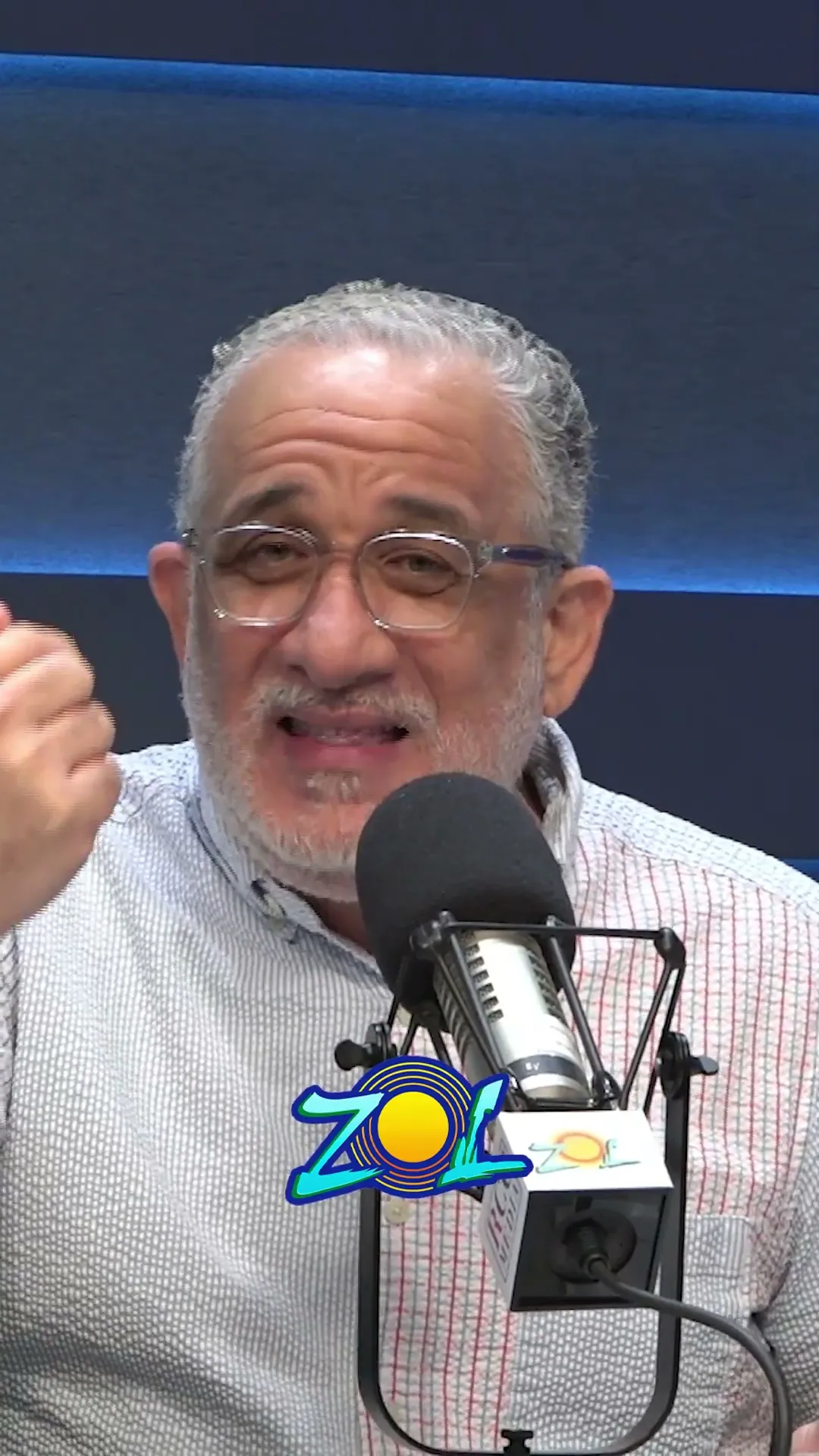 "PALIZA, USTED SE VE MEJOR CON LA BOCA CERRADA"