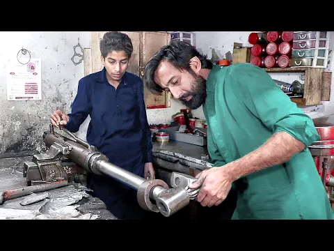 Download MP3 This young mechanic is amazing in repairing hydraulic cylinders