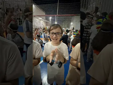 Gabriel cantou errado com os amigos #shorts
