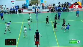 عمر شريف افضل سنتر بلوك في البطولة العربية للناشئين للكرة الطائرة 