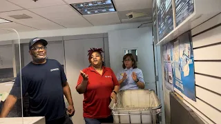 Entitled postal workers calls cops on Journalists First Amendment Audit