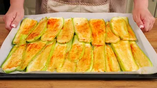 This is my favorite recipe! This season, you should eat more zucchini! It's healthy and delicious!