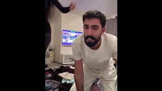 ليلى و طارق يحكي قصيت حياته وليلى يتعلم طارق على تتطبق ثياب 