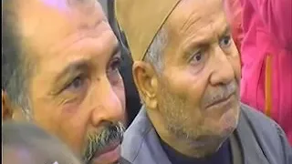 بكاء الجميع اثناء كلمه الشيخ عثمان خطاب في عزاء شهيد  الوطن   فارس المنبر دندنها