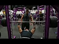 MOGGING AT PLANET FITNESS