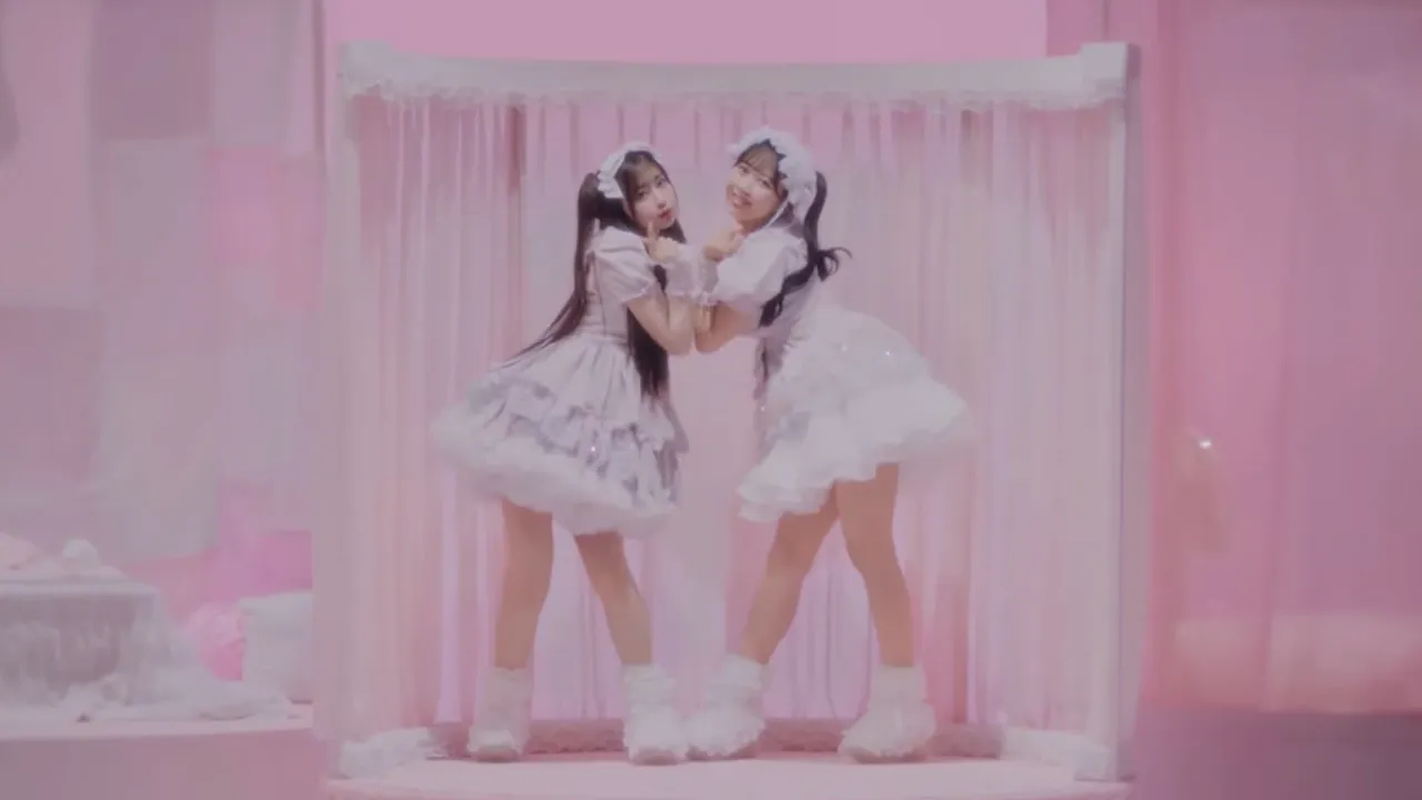 MIRROR - Kawaii Kaiwai - PiKi - Dance Performance HD MIRROR - Kawaii Kaiwai - PiKi - Dance Performance HD