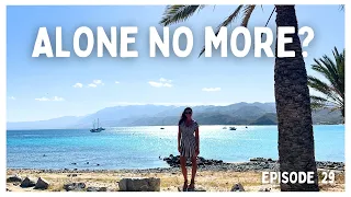 [Ep 29] When the Calm Bay BLOWS | Water Tank Discoveries, Dinghy Rescue & New Cruiser Friends