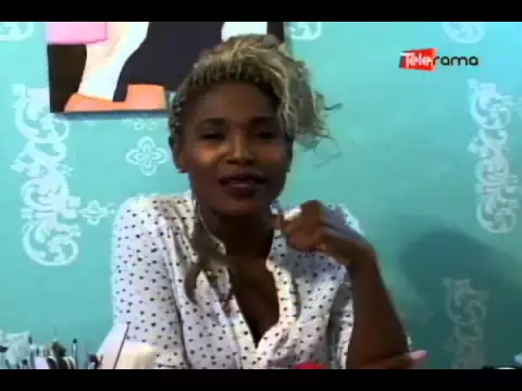 Dorados, plateados, brillos, moda en uñas