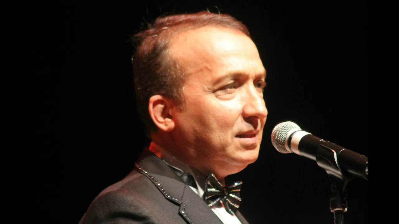 V.Kaptan YURDAKUL-Aşkın Karanlık Yolunda Kaç Yıldır Yalnız Kaldım (SULTAN-İ YEGÂH)R.G. V.Kaptan YURDAKUL-Aşkın Karanlık Yolunda Kaç Yıldır Yalnız Kaldım (SULTAN-İ YEGÂH)R.G.