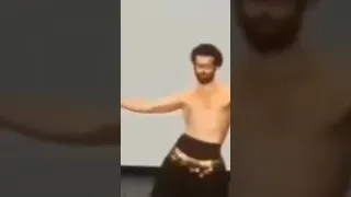محمد صلاح بيرقص على نفسي أشوف البابا 