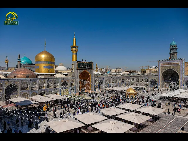 ⁣قبسات انواره تشع في قلوب من كان يستأنس بالنظرالى طوره الشامخ  انه علي ابن موسى الرضا عليه السلام