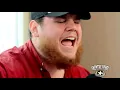 Luke Combs sings 3x Multi-Platinum single Hurricane