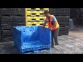 How to close a collapsible bulk container