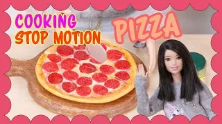 Stop Motion Barbie Doll Cooking Pepperoni Pizza 