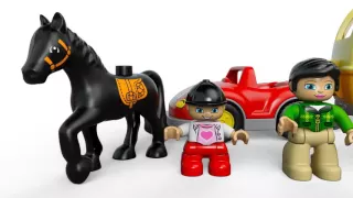 Masina cu remorca pentru cai (10807)