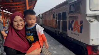Pertama kali Khoai dan Bong Naik kereta