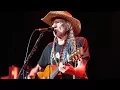 Willie Nelson s Management Confirms Singer Is Still Not Dead