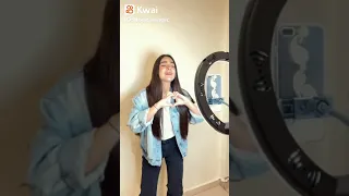 روعة أغنية المكان بأكمله مظلم 