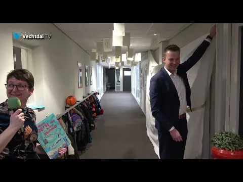 Opening Bieb op School bij OBS 't Spectrum in Hardenberg