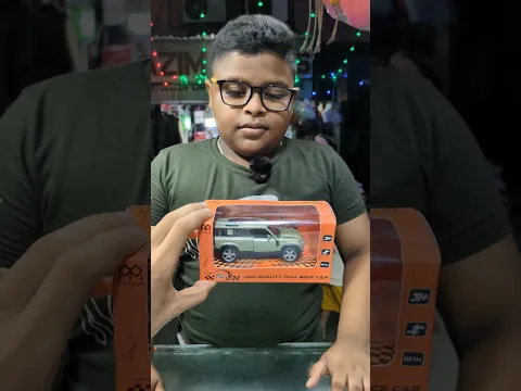 1:32 Scale Defender Die-Cast Toy Car 🚙 | Pull Back & Openable Doors #DieCastCar #Defender #CarLovers